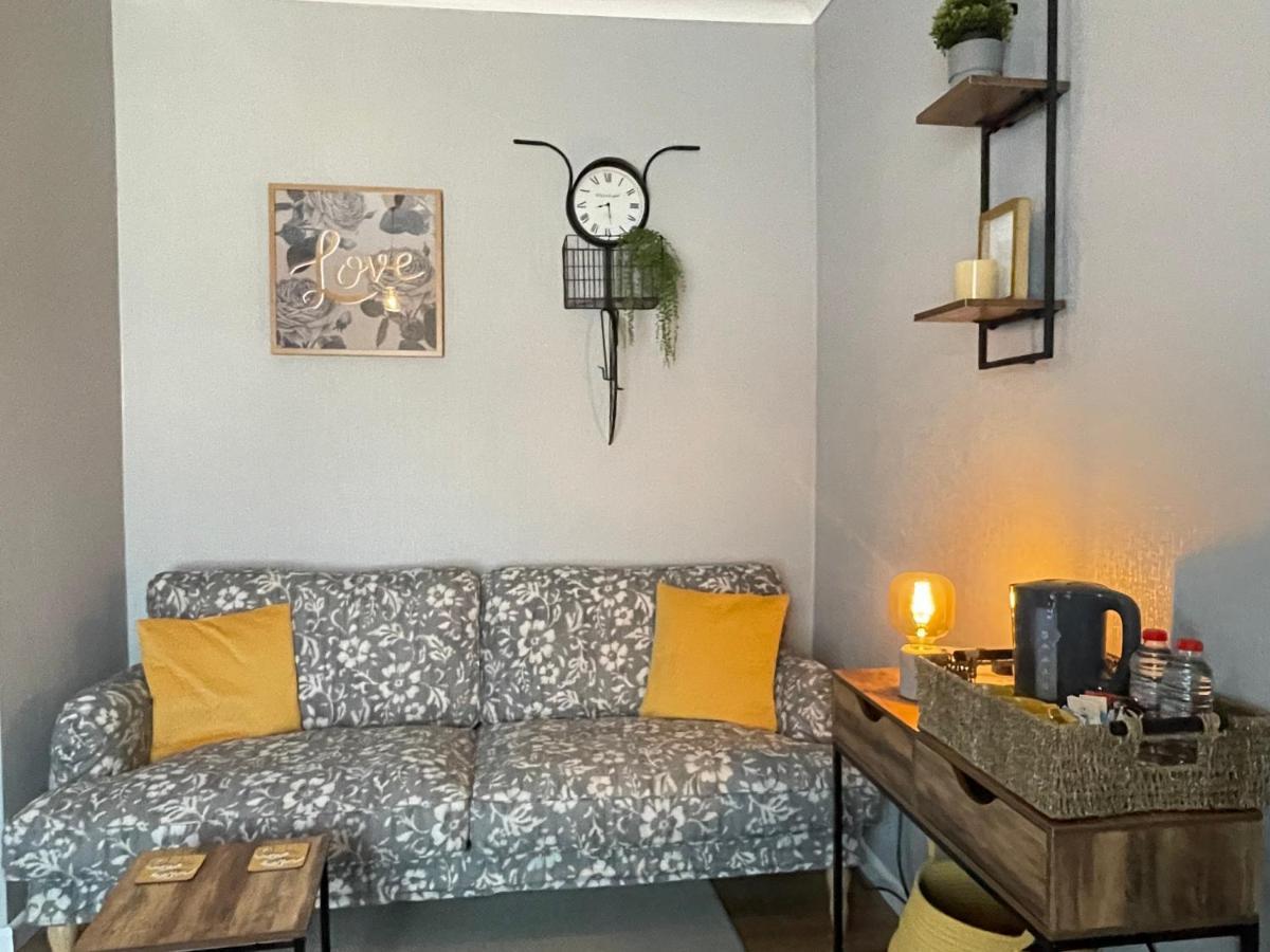 Westend Holiday Room 4 Brecon Bagian luar foto