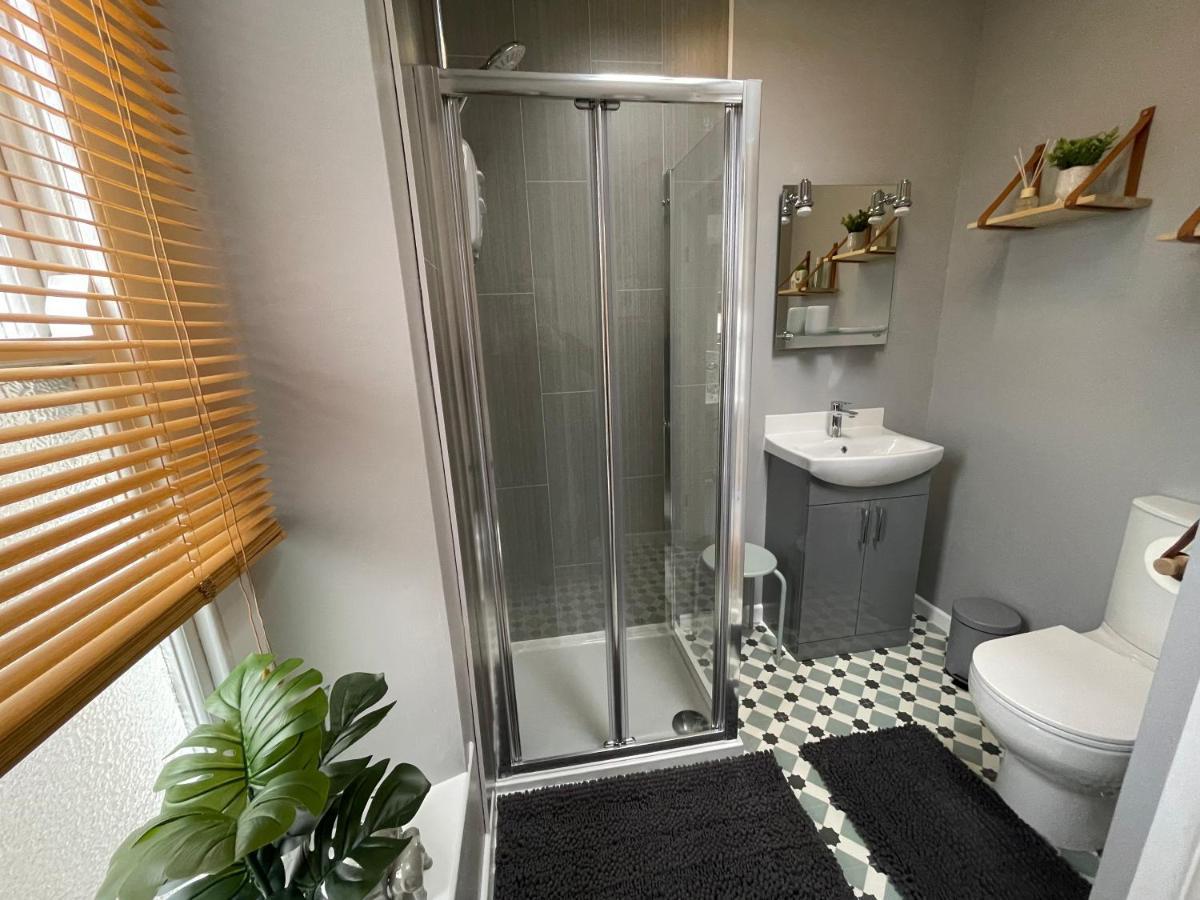 Westend Holiday Room 4 Brecon Bagian luar foto